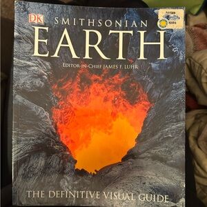 Smithsonian Earth: The Definitive Visual Guide